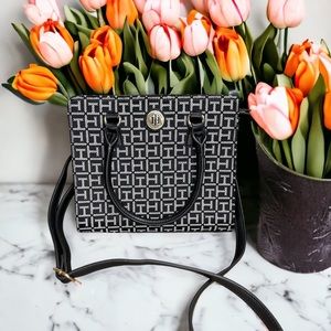 Tommy Hilfiger crossbody purse shoulder chain bag